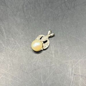Vintage Charm Pearl Pendant Silver 3 Tiny Diamond Chips 1960s Retro